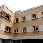 Reddoorz Plus Near Palembang Square Mall